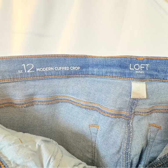 LOFT Women’s Size 12 Modern Cuffed Crop Jeans Blue Distressed Straight Leg Denim - Picture 7 of 15